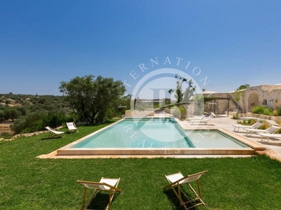 Prestigiosa villa di 180 mq in vendita Ostuni, Puglia
