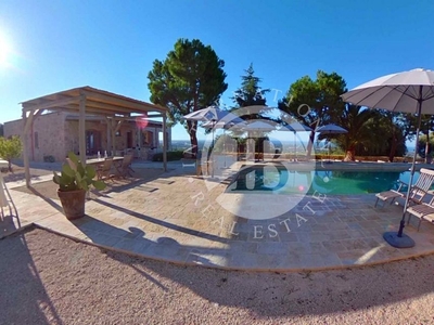 Prestigiosa villa di 350 mq in vendita Fasano, Puglia