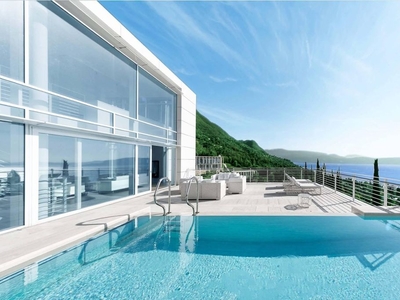 Prestigiosa villa di 851 mq in vendita, Gardone Riviera, Lombardia