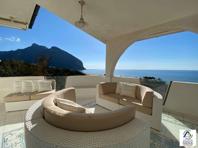 Esclusiva villa di 380 mq in vendita via Lungomare Pontino, Sabaudia, Lazio