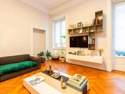 Prestigioso appartamento di 230 m² in vendita Via Giuseppe Francesco Piermarini, Milano, Lombardia