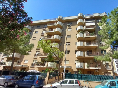 Vendita Appartamento Palermo - Palermo