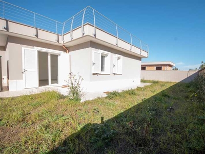Villa a Schiera in Vendita ad Anzio - 275000 Euro