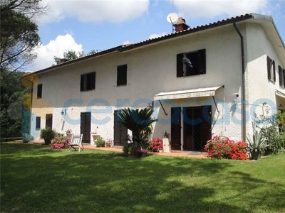 Villa in vendita in Montevettolini, Monsummano Terme