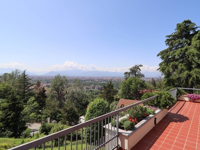 Appartamento con terrazzo, Torino madonna del pilone - sassi