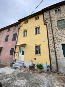 Casa indipendente in vendita, Capannori segromigno in piano