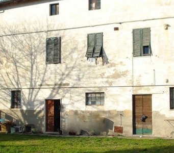 Rustico con giardino a San Giuliano Terme