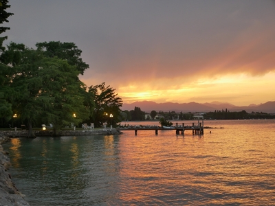 terreno residenziale in vendita a Desenzano del Garda