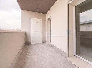 APPARTAMENTO 2 CAMERE PRIMO ULTIMO PIANO CON TERRAZZA ABITABILE