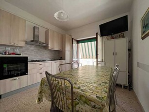 Appartamento in Affitto ad Catanzaro - 1000 Euro