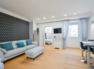 Appartamento in Affitto ad Milano - 3750 Euro