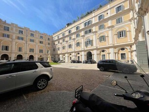 Appartamento in Affitto ad Roma - 1700 Euro