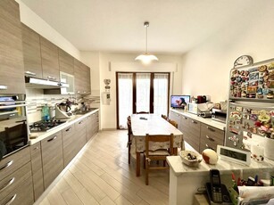 Appartamento in vendita a Castelnuovo Magra La Spezia Palvotrisia