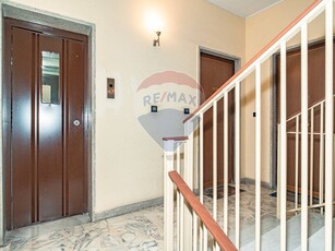 Appartamento in Vendita a Catania, zona Borgo, 330'000€, 230 m²