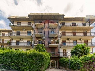 Appartamento in Vendita a Catania, zona Cittadella Universitaria, 365'000€, 224 m²