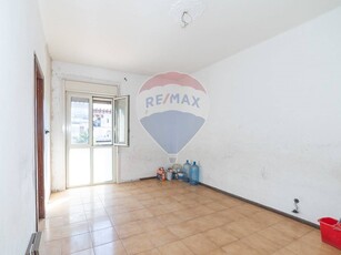 Appartamento in Vendita a Catania, zona Librino, 56'000€, 85 m²