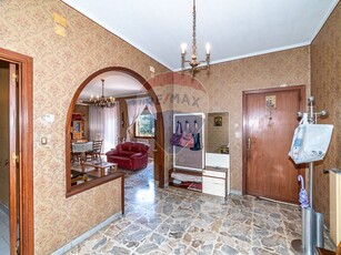 Appartamento in Vendita a Catania, zona Picanello, 179'000€, 140 m²