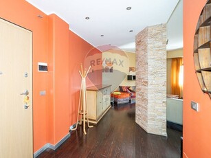 Appartamento in Vendita a Catania, zona Zona centro, 298'000€, 152 m²