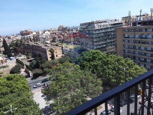 Appartamento in Vendita a Catania, zona Zona di prestigio, 320'000€, 130 m²