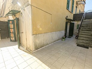 Appartamento in Vendita a Genova, 48'000€, 66 m²