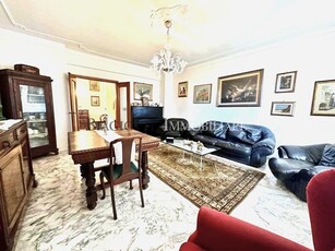 Appartamento in Vendita a Livorno, 270'000€, 150 m²