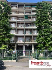 Appartamento in vendita a Milano Famagosta