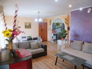 Appartamento in Vendita a Sinalunga: Spazioso e Luminoso con Vista Panoramica
