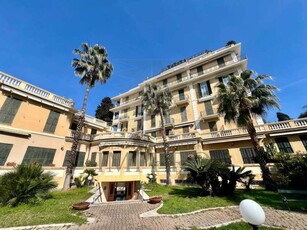 Appartamento in Vendita ad Bordighera - 600000 Euro