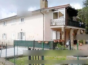 appartamento in Vendita ad Canale Monterano - 100500 Euro