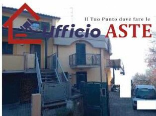 appartamento in Vendita ad Capolona - 71040 Euro