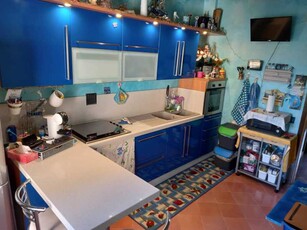 Appartamento in Vendita ad Crespina Lorenzana - 68000 Euro
