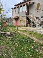 Appartamento in Vendita ad Montopoli di Sabina - 39000 Euro