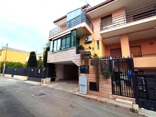 Appartamento indipendente in vendita a Sannicandro di Bari