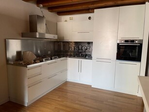 Bilocale in Affitto a Treviso, zona Restera, 780€, 70 m², arredato