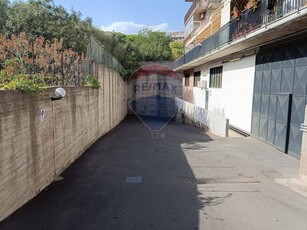 Box in Vendita a Catania, zona Barriera, 38'000€, 42 m²