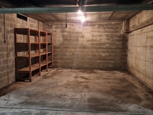 Box in Vendita a Monza, 50'000€, 30 m²