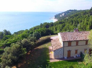 Casa indipendente in Vendita a Sirolo sirolo