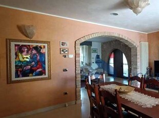 Casa Indipendente in Vendita ad Campli - 250000 Euro