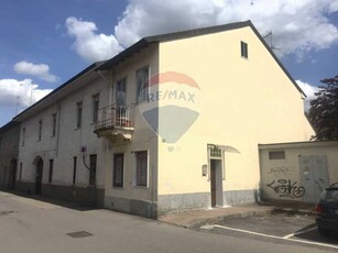 Casa Indipendente in Vendita ad Parabiago - 149000 Euro