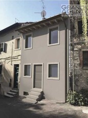 Casa Indipendente in Vendita ad Verona - 260000 Euro