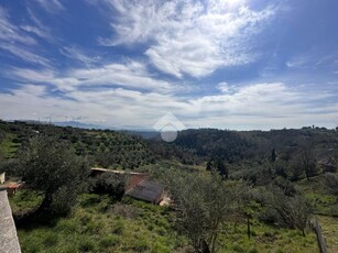 Casa indipendente in vendita