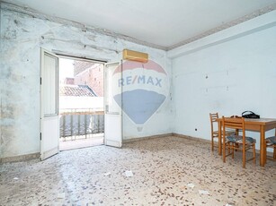 Casa Semi Indipendente in Vendita a Catania, zona Cibali, 80'000€, 147 m²