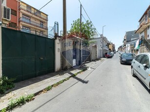 Casa Semi Indipendente in Vendita a Catania, zona Picanello, 100'000€, 100 m²