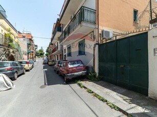 Casa Semi Indipendente in Vendita a Catania, zona Picanello, 83'000€, 85 m²