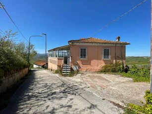 Casa Semi indipendente in Vendita ad Ariano Irpino - 45000 Euro