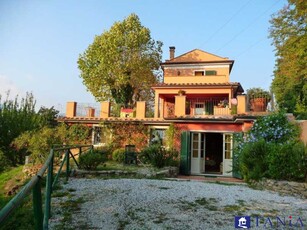 Casa Semi indipendente in Vendita ad Carrara - 450000 Euro