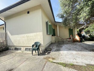 Casa Semi indipendente in Vendita ad Pietrasanta - 260000 Euro