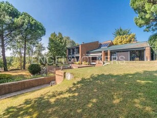 Esclusiva villa di 1200 mq in vendita Via delle Ginestre, 33, Cantù, Lombardia