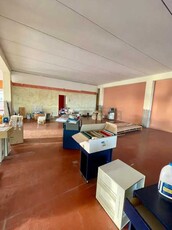 Locale Commerciale in Affitto ad Montecchio Maggiore - 1000 Euro