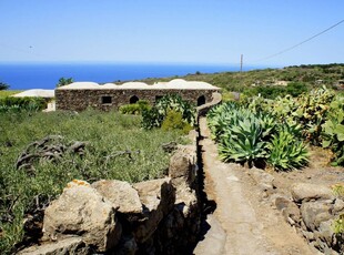 Prestigiosa Casa Indipendente in affitto Pantelleria, Sicilia